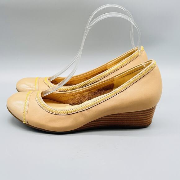 Cole Haan Shoes Womens 6.5 Beige Leather Wedge Heel Air Comfort Slip On Vintage - Picture 5 of 11